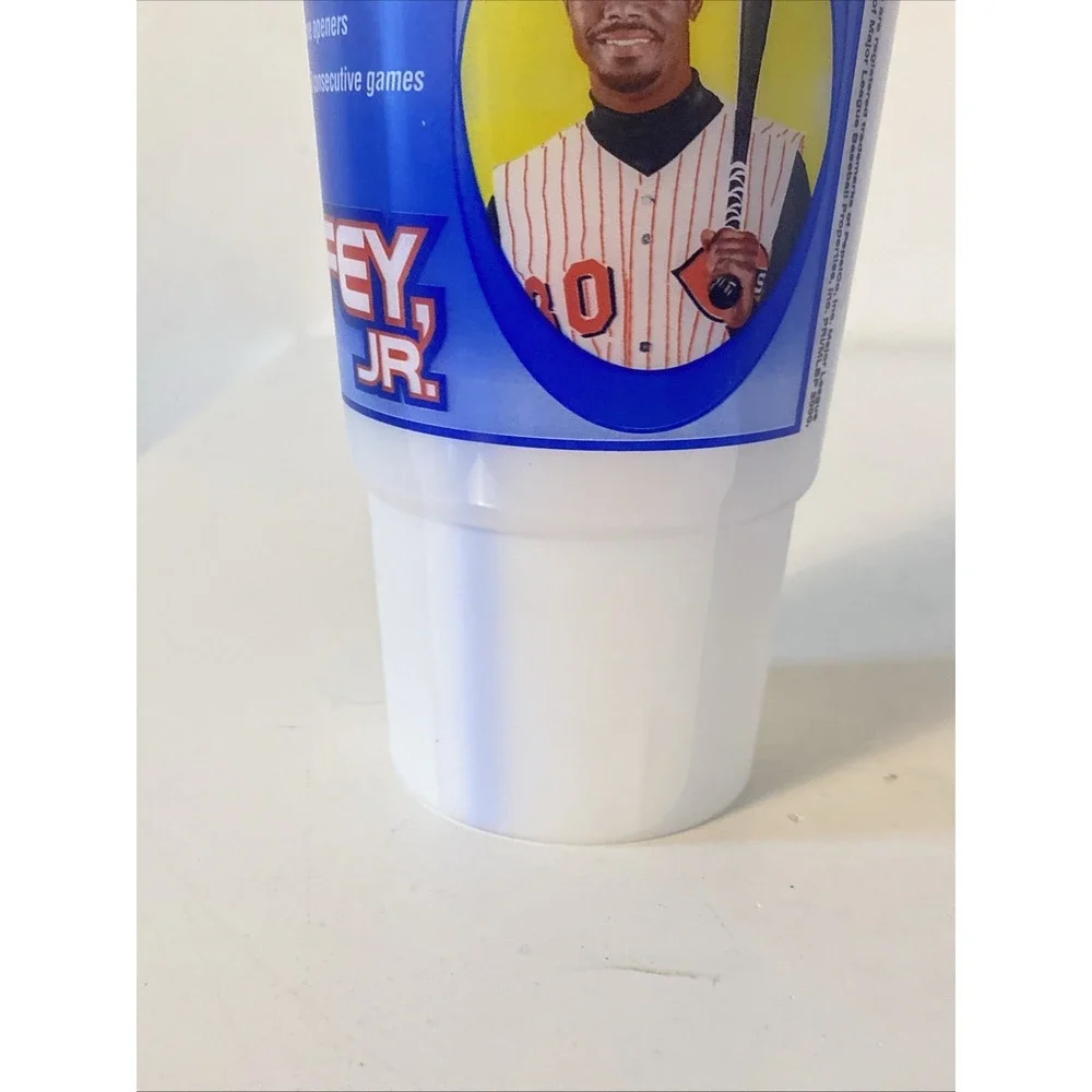 Vtg. Ken Griffey Jr PEPSI Chic Twist 'n Go Bottle Cup 32 Oz. Cincinnati Reds